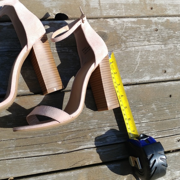 Sandals - Picture 5 of 5